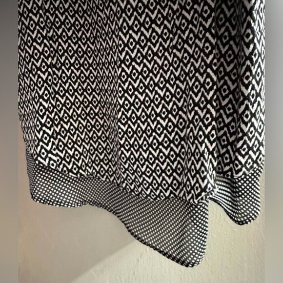 Cynthia Rowley Geometric Pattern Top Size‎ Medium - Picture 6 of 9